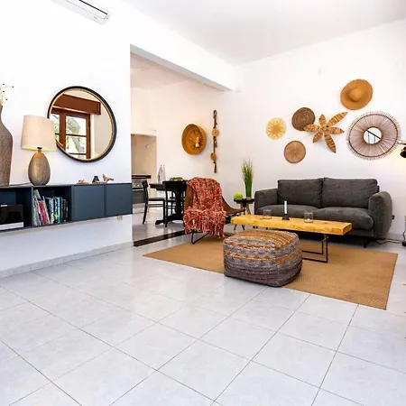 Casa Boskany By Junto Ao Mar 度假居